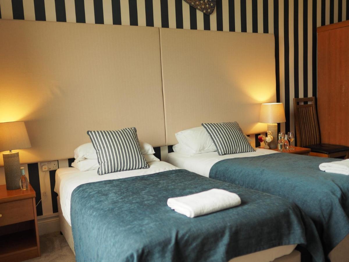Courtmacsherry Hotel 외부 사진